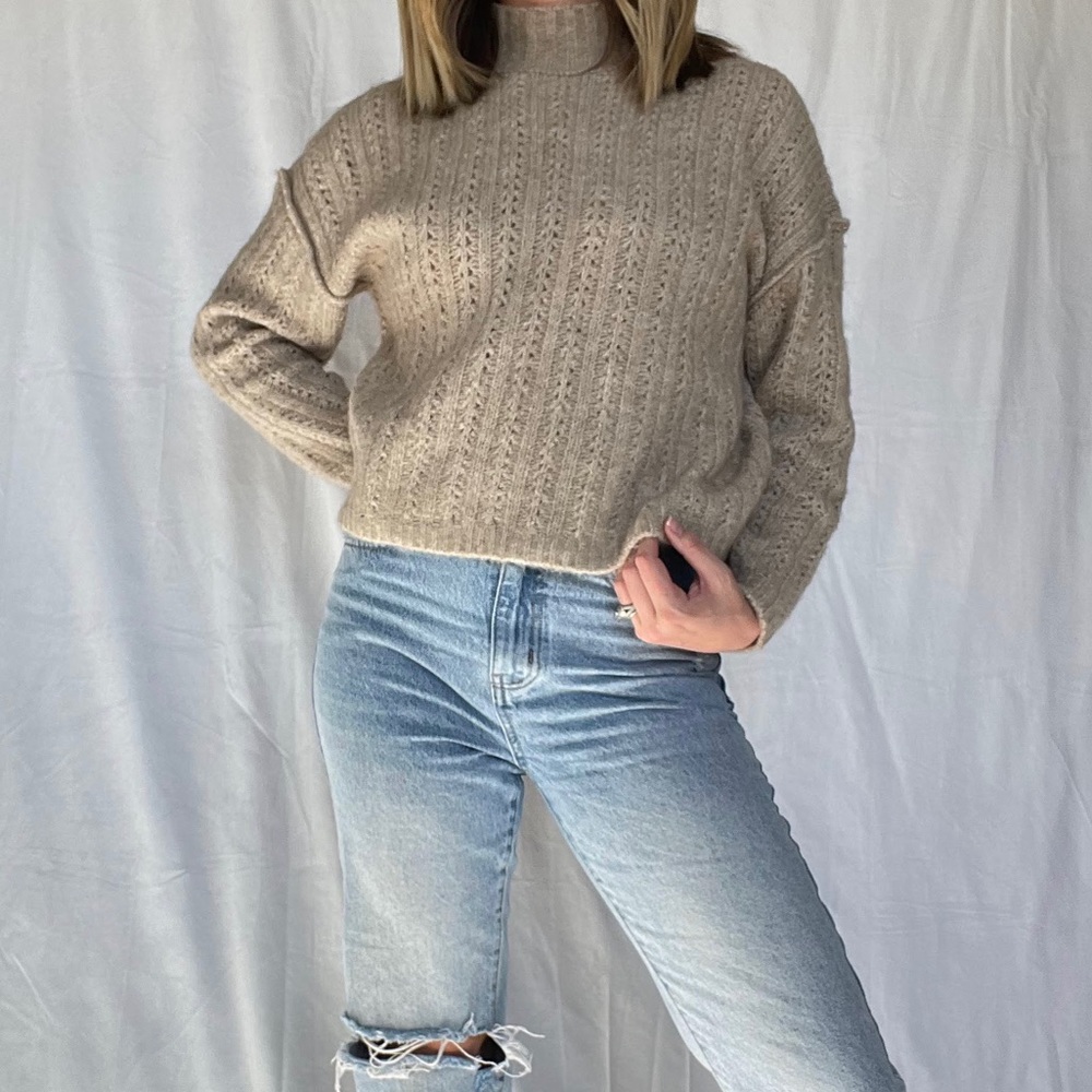 Cropped sweater